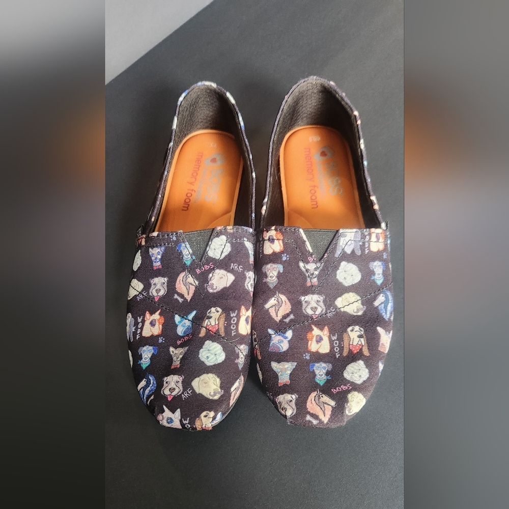 NWOT Bob's Dogs Slip-on Shoes